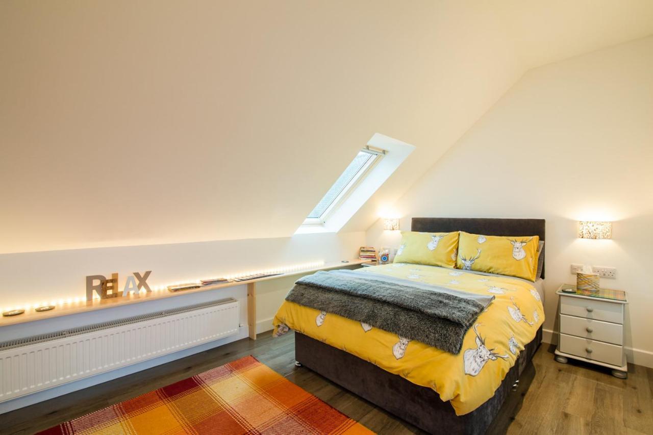 Allt Mor Rentals - Chalet With Hot Tub, And Studio Apartment No Hot Tub Roybridge Εξωτερικό φωτογραφία
