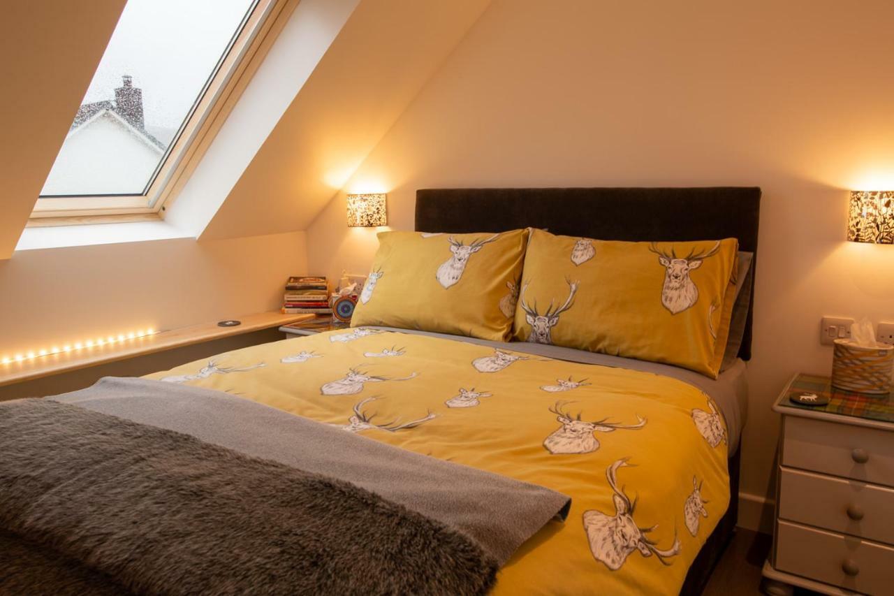 Allt Mor Rentals - Chalet With Hot Tub, And Studio Apartment No Hot Tub Roybridge Εξωτερικό φωτογραφία